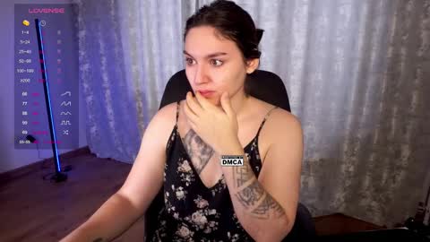 Karina online show from 11/24/25, 02:00