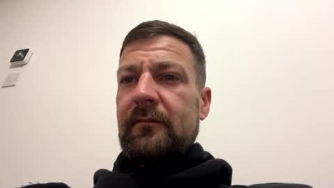 Snapshot of horndog1990123 chatting on 10/18/25, 09:26 horndog1990123 online show from 10/18/25, 09:26