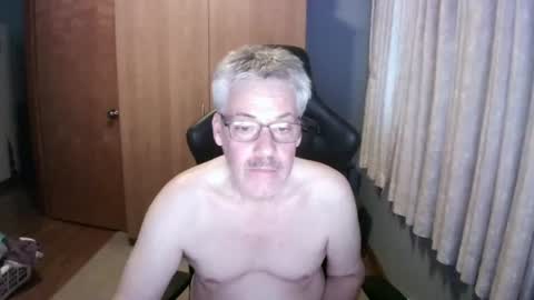 Snapshot of horndoggyx1 chatting on 06/20/26, 10:07 horndoggy online show from 06/20/26, 10:07