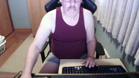 Snapshot of horndoggyx1 chatting on 07/11/26, 10:29 horndoggy online show from 07/11/26, 10:29