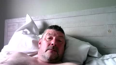 Snapshot of hornee12345 chatting on 10/10/25, 01:21 hornee12345 online show from 10/10/25, 01:21