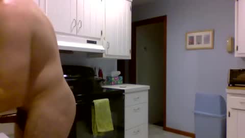 Snapshot of hornemike127 chatting on 12/19/24, 11:03 hornemike127 online show from 12/19/24, 11:03