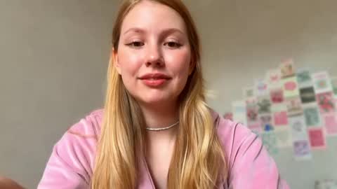 Snapshot of horney_audrey chatting on 05/12/26, 02:19 Audrey online show from 05/12/26, 02:19