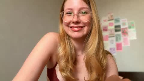 Snapshot of horney_audrey chatting on 05/21/26, 02:29 Audrey online show from 05/21/26, 02:29