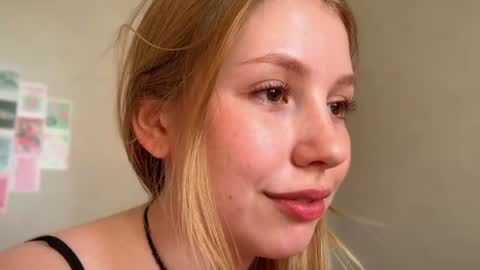 Snapshot of horney_audrey chatting on 07/03/26, 01:45 Audrey online show from 07/03/26, 01:45