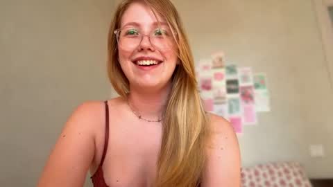 Snapshot of horney_audrey chatting on 07/05/26, 01:34 Audrey online show from 07/05/26, 01:34