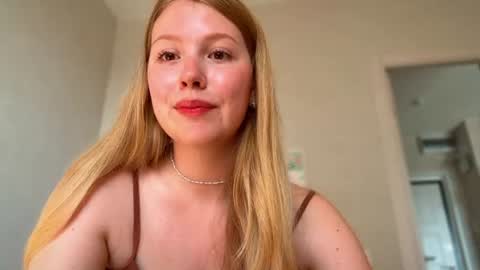 Snapshot of horney_audrey chatting on 08/04/26, 02:26 Audrey online show from 08/04/26, 02:26