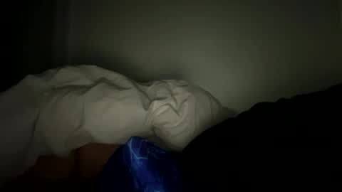 Snapshot of hornuncut1900 chatting on 12/20/25, 09:05 hornuncut1900 online show from 12/20/25, 09:05