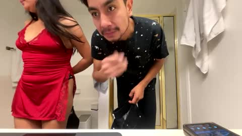 Snapshot of horny420couplela chatting on 01/05/25, 10:32 daddyslilcumslut online show from 01/05/25, 10:32