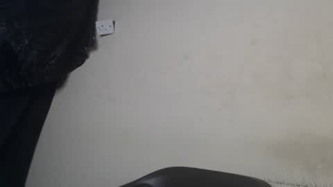 Snapshot of horny4bum chatting on 02/05/25, 07:50 horny4bum online show from 02/05/25, 07:50