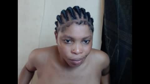 Snapshot of horny4bum chatting on 02/15/25, 11:17 horny4bum online show from 02/15/25, 11:17