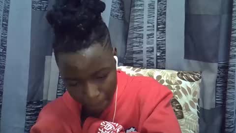 Leila online show from 04/06/26, 06:36