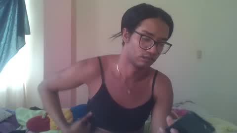 Snapshot of horny_brii chatting on 06/14/26, 06:32 horny_brii online show from 06/14/26, 06:32