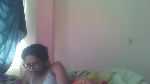 Snapshot of horny_brii chatting on 06/25/26, 06:34 horny_brii online show from 06/25/26, 06:34