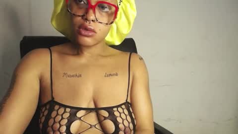 horny_ebonygirl_ online show from 04/02/26, 05:38