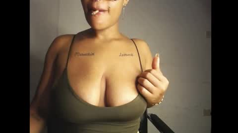 horny_ebonygirl_ online show from 04/15/26, 06:37