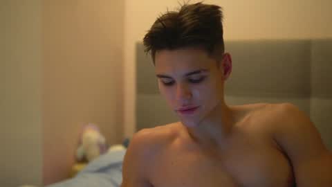 Snapshot of horny_goats chatting on 12/15/24, 07:21 Extaz Athrey Howard online show from 12/15/24, 07:21