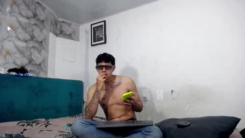 MILET Y FOX   online show from 01/15/26, 05:01