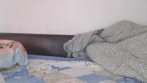 Snapshot of horny_hey chatting on 05/31/26, 07:04 Serena online show from 05/31/26, 07:04