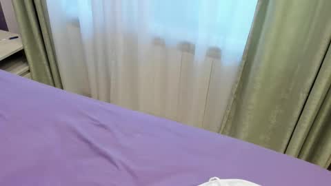 Snapshot of horny_mommy43 chatting on 05/16/26, 04:09 Olivia online show from 05/16/26, 04:09