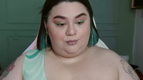 Snapshot of horny_neighbors_ chatting on 12/28/24, 05:55 onlyTiffany I broke up with frank 10 days ago online show from 12/28/24, 05:55