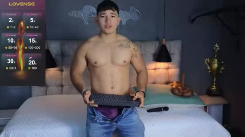 horny_nick18 online show from 11/14/25, 10:25