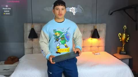 horny_nick18 online show from 01/17/26, 10:20