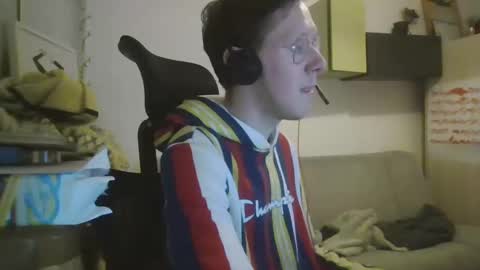 horny_pole online show from 12/04/24, 03:59