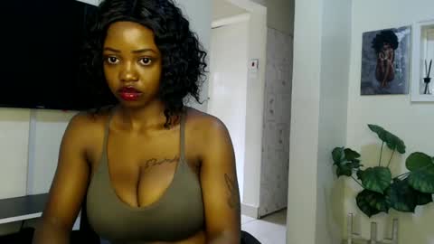 Snapshot of horny_princcess chatting on 01/24/25, 01:57 horny_princcess online show from 01/24/25, 01:57
