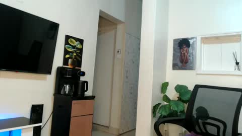 Snapshot of horny_princcess chatting on 02/01/25, 02:56 horny_princcess online show from 02/01/25, 02:56