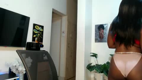 Snapshot of horny_princcess chatting on 02/19/25, 09:14 horny_princcess online show from 02/19/25, 09:14