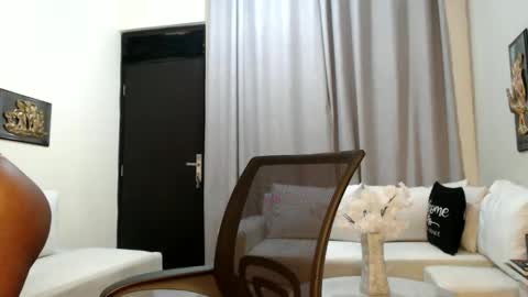 Snapshot of horny_princcess chatting on 11/26/25, 05:41 horny_princcess online show from 11/26/25, 05:41