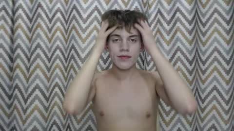 Snapshot of hornybadbunny chatting on 11/21/25, 07:45 Tony online show from 11/21/25, 07:45