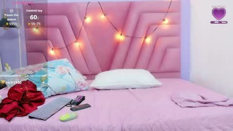 Khloe  online show from 04/02/26, 12:25