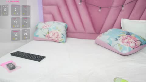 Khloe  online show from 06/30/26, 11:55