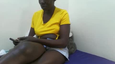 hornybeb25 online show from 04/16/26, 11:11