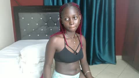 Snapshot of hornybella4 chatting on 02/04/25, 06:49 Bella online show from 02/04/25, 06:49