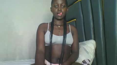 Bella online show from 12/21/25, 05:31