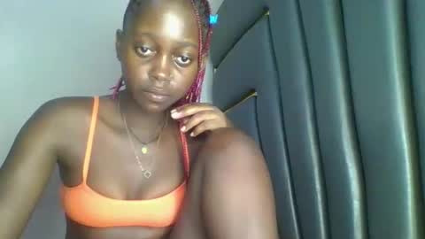 Snapshot of hornybella84 chatting on 02/13/26, 06:42 Bella online show from 02/13/26, 06:42