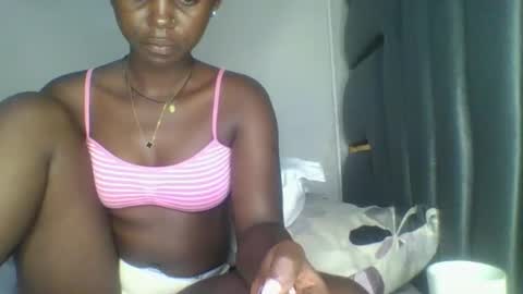 Bella online show from 04/12/26, 05:23