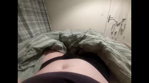 Snapshot of hornybiker1987 chatting on 01/02/25, 08:17 hornybiker1987 online show from 01/02/25, 08:17