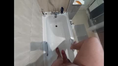 Snapshot of hornybiker1987 chatting on 01/15/25, 06:33 hornybiker1987 online show from 01/15/25, 06:33