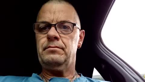 Snapshot of hornycum71 chatting on 08/04/26, 04:48 Thorsten online show from 08/04/26, 04:48