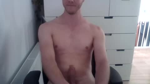 Snapshot of hornydutchmen69 chatting on 05/25/26, 02:23 hornydutchman69 online show from 05/25/26, 02:23