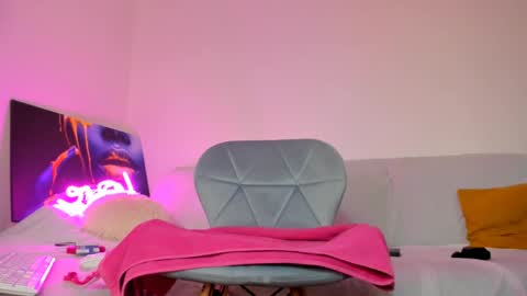 Emma online show from 12/09/24, 09:17