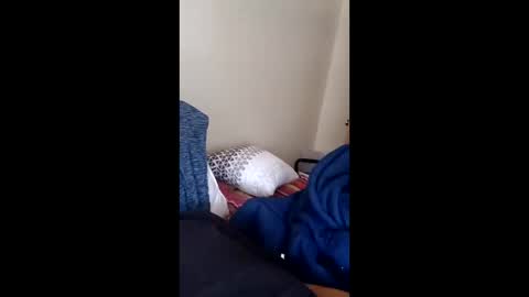 hornyguy_2019 online show from 04/17/26, 03:04