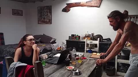 Snapshot of hornyhippies0080 chatting on 10/07/25, 02:47 Nix  D online show from 10/07/25, 02:47