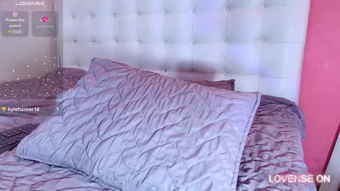 Snapshot of hornyhousekeeper_ chatting on 12/28/24, 12:56 Valentina online show from 12/28/24, 12:56