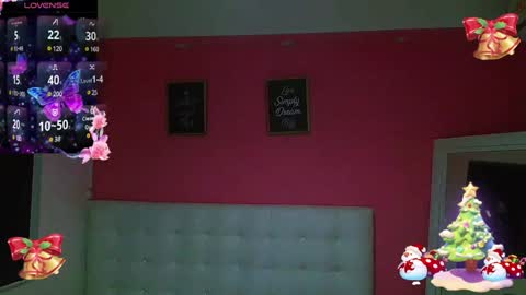 Snapshot of hornyhousekeeper_ chatting on 12/31/24, 11:31 Valentina online show from 12/31/24, 11:31