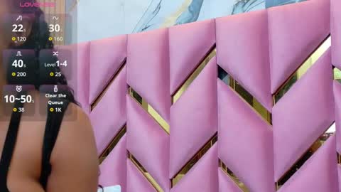 Snapshot of hornyhousekeeper_ chatting on 10/12/25, 12:15 Valentina online show from 10/12/25, 12:15